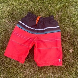 Under Armour Shorts youth medium